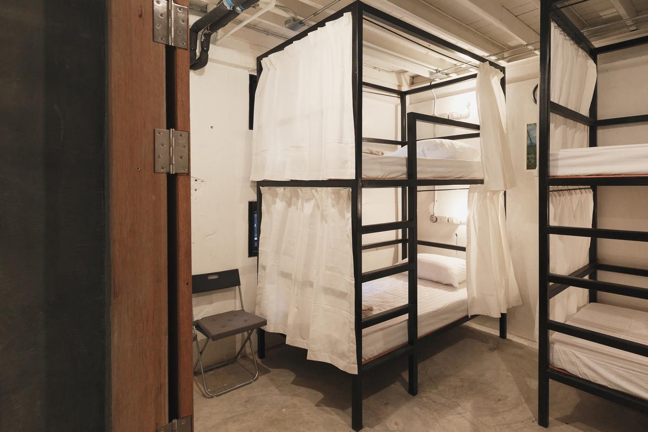 Nivas Siam Hostel Банкок Екстериор снимка