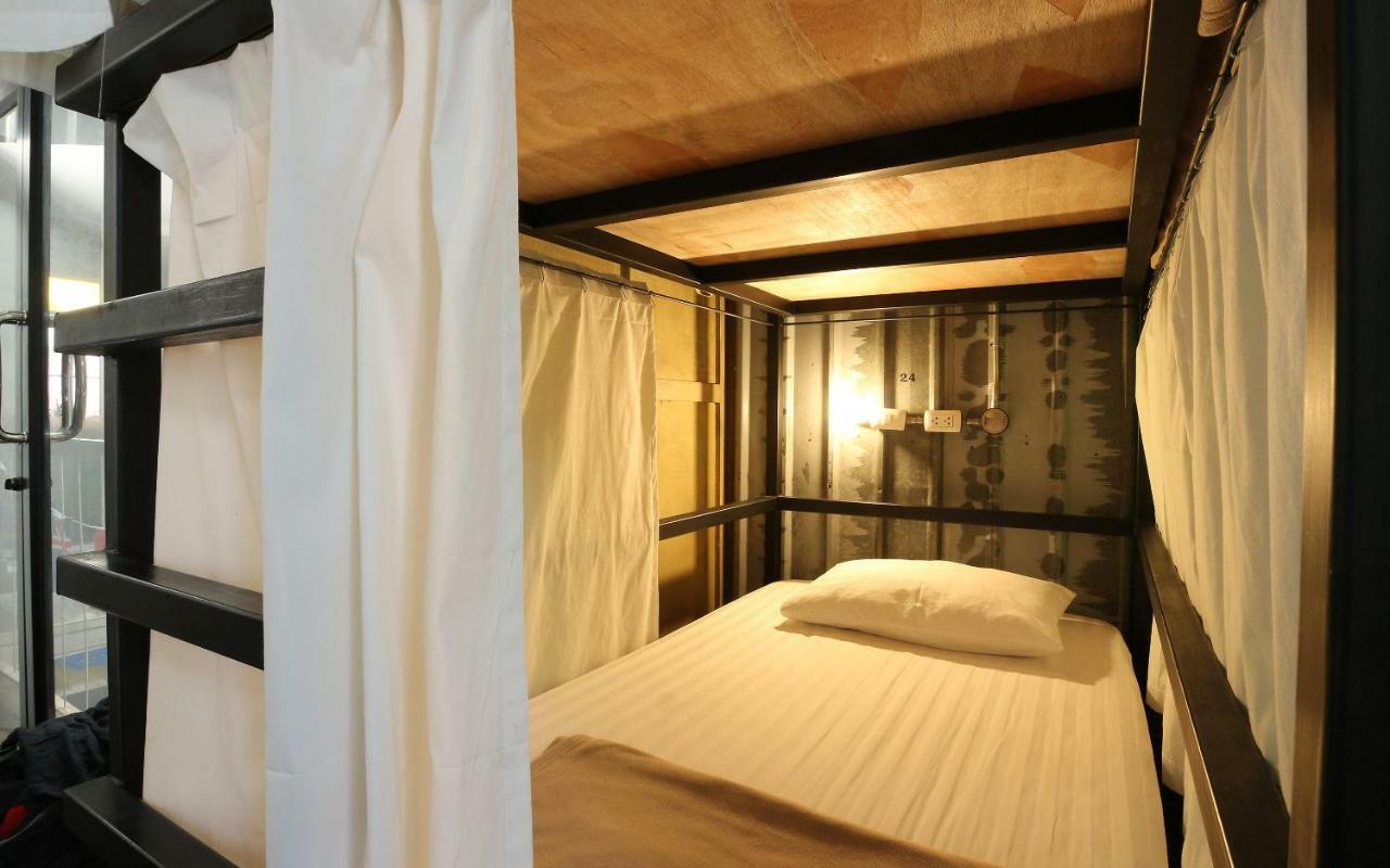 Nivas Siam Hostel Банкок Екстериор снимка