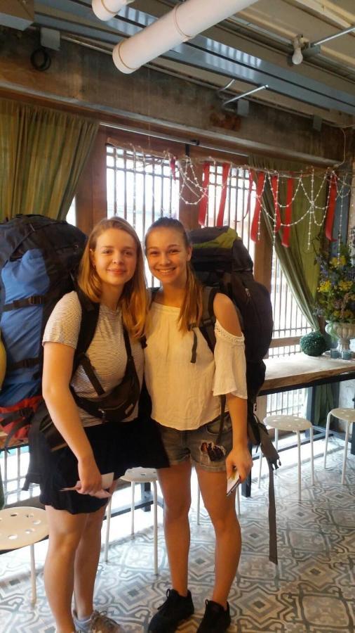 Nivas Siam Hostel Банкок Екстериор снимка