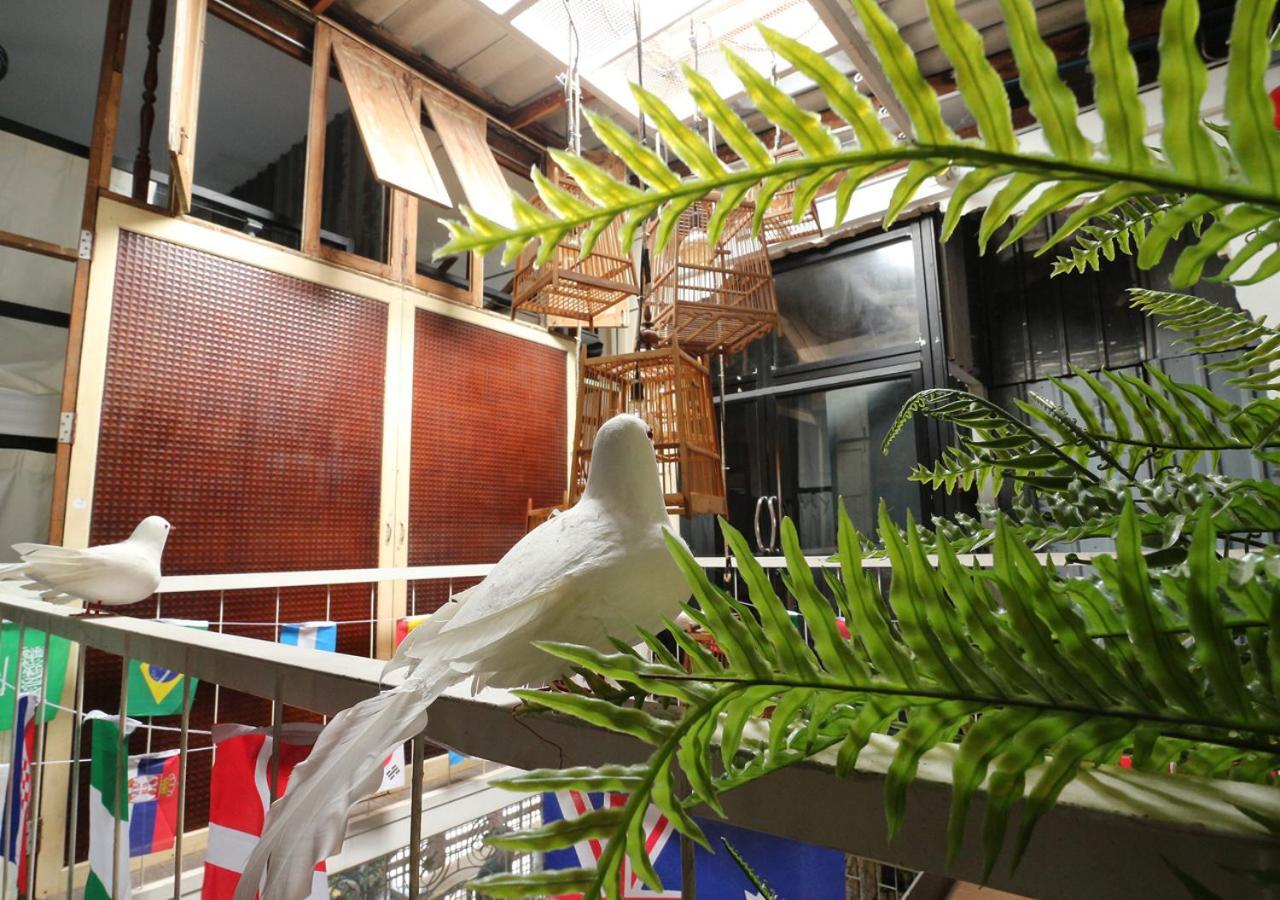 Nivas Siam Hostel Банкок Екстериор снимка