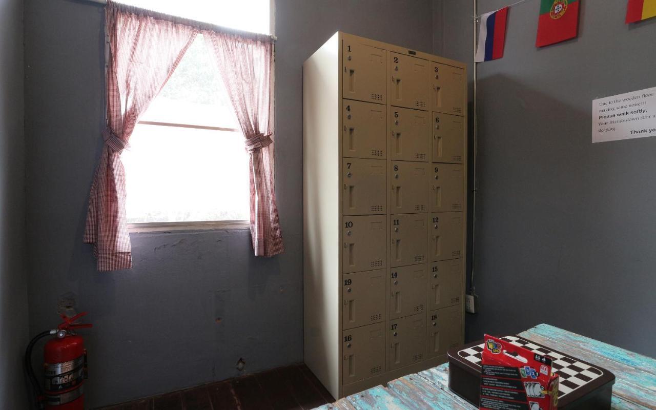 Nivas Siam Hostel Банкок Екстериор снимка